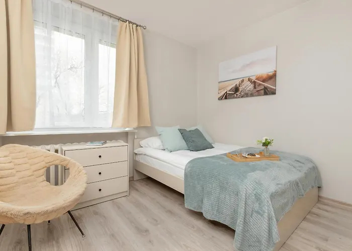 Cosy With Balcony In Gdansk By Noclegi Renters