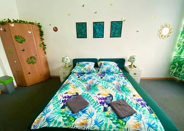 Jungle Rooms
