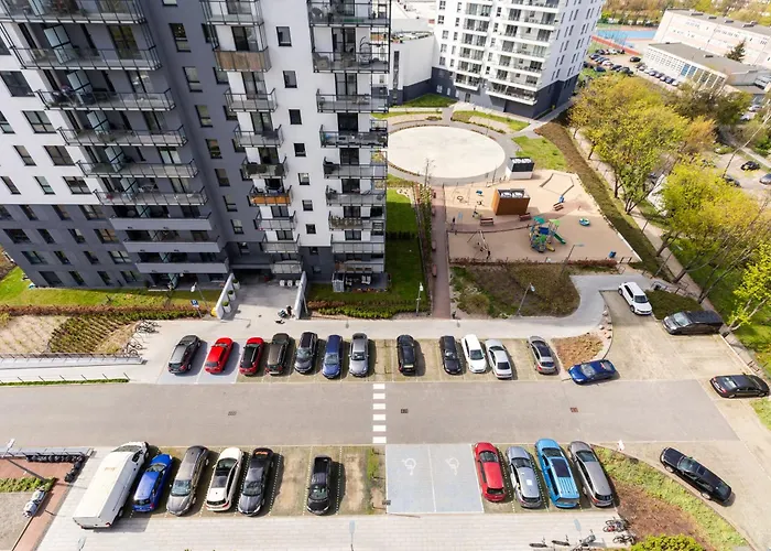 Przymorze Modern By BookingHost