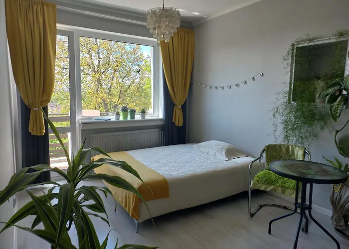 Duży Dwuosobowy Pokój Blisko Centrum Z Balkonem