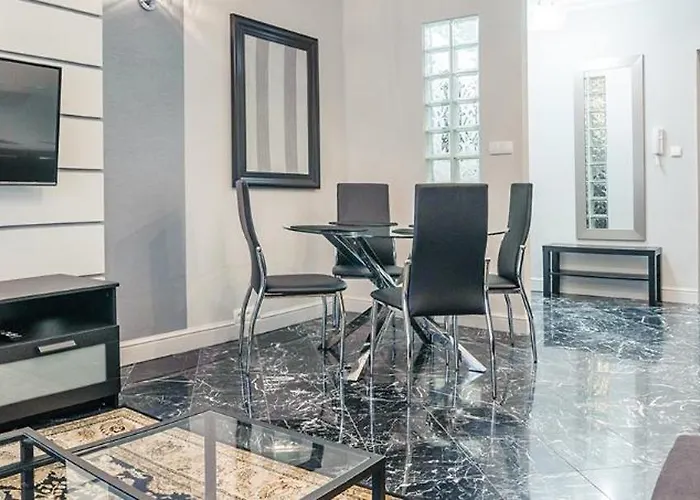 Heart Of Oldtown Apartment