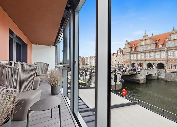 Deo Plaza Riverside Deluxe Apartments By Noclegi Renters