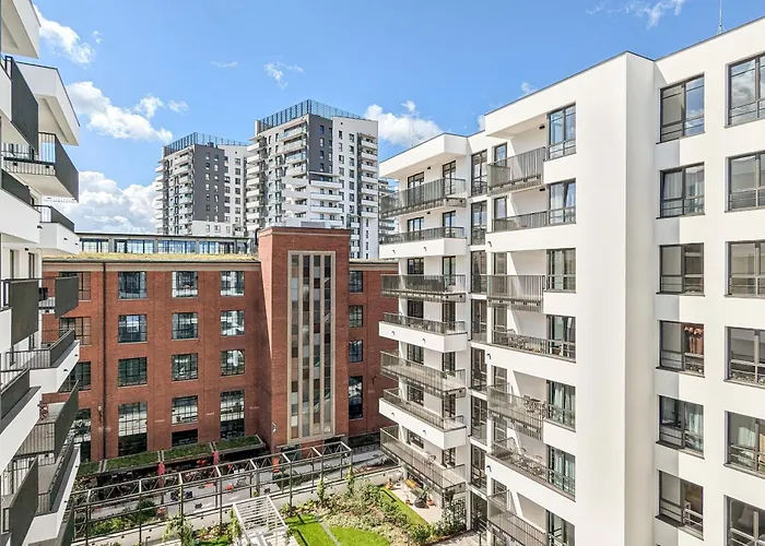 Popiełuszki Modern Suites Gdańsk with Parking by Noclegi Renters