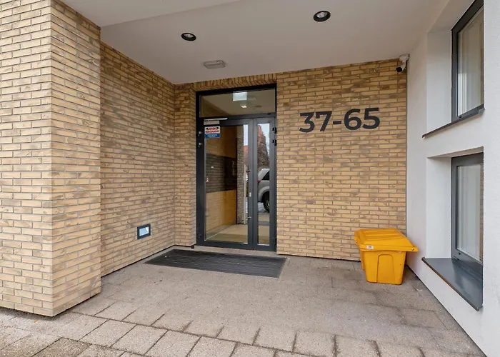 Studio Wilcza With Parking By Lion Apartments