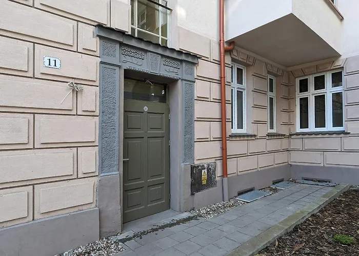 Future Studio 11