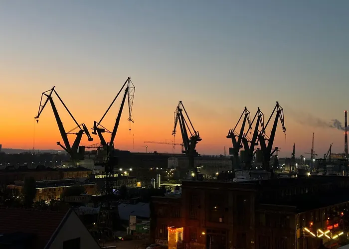 Crane Panorama