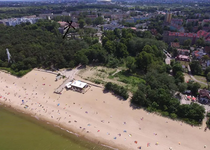Medusa 300 Metrów Od Plaży