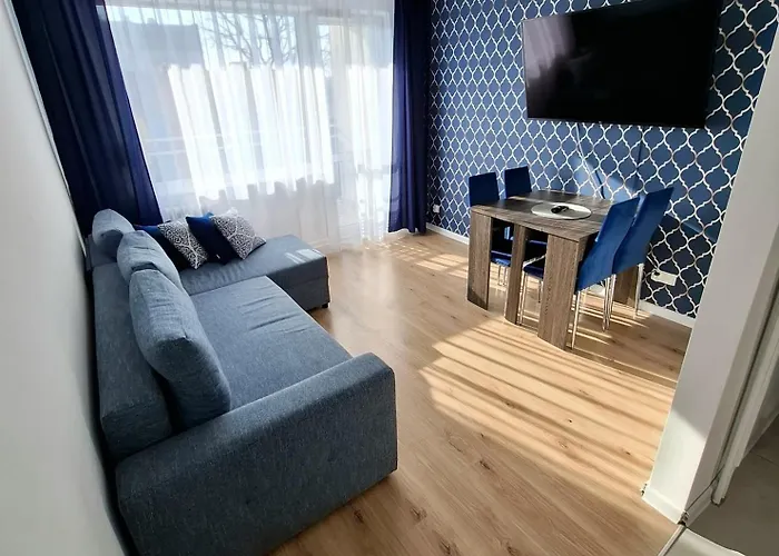 300 metrów od plaży / 300 meters from the beach