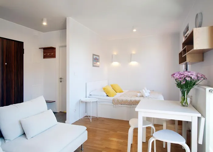 Marine Studio With Balcony And Parking By Tyzenhauz