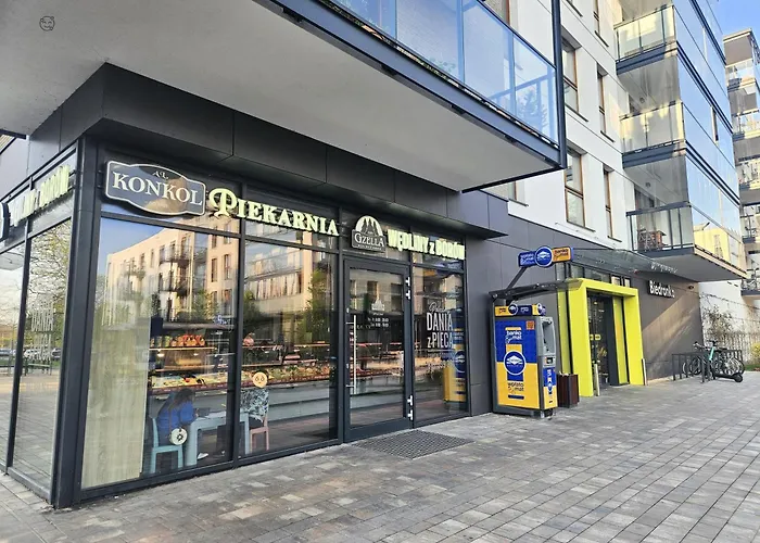 Nowy Plażowy Z Siłownią I Halą Garażową