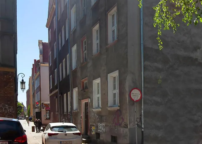 Elite s Heart Of The Old Town