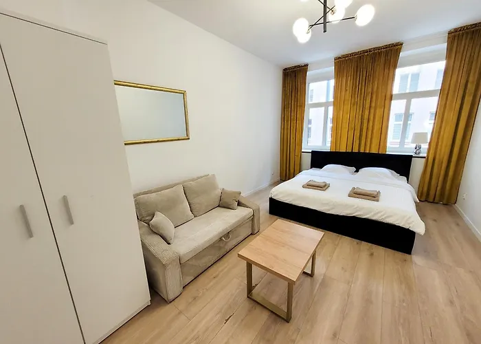 Apartament blisko Starego Miasta dla 8 osób!!