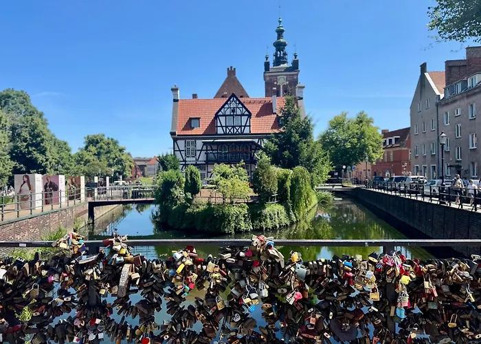 Kowalska Old Town & Parking