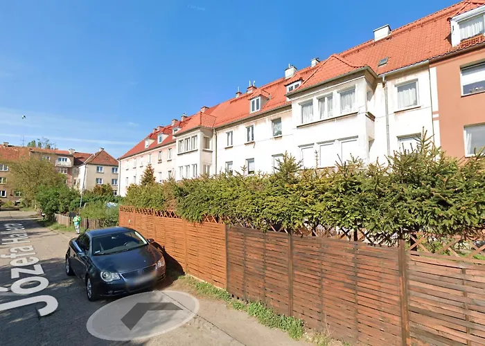 Retro Cozy Apartment 10 Minutes To Beach And 15 Minutes To Old City