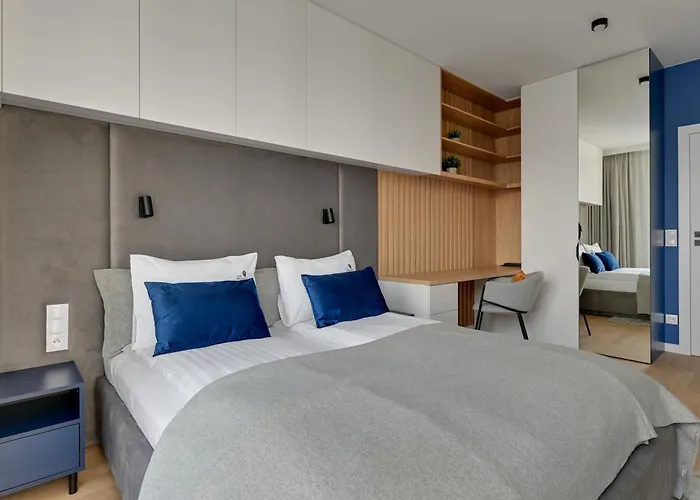 Doki Living & Foodhall By Lion Apartments