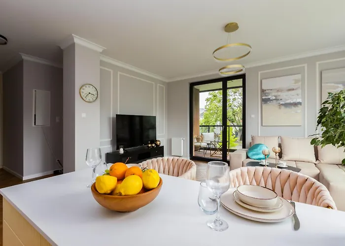 Botanica Vip Apartment By The Sea