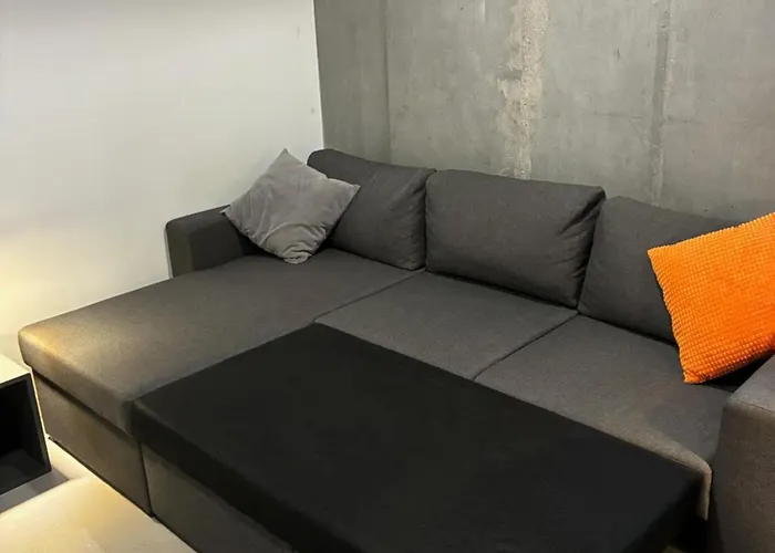 Industrialna Piwnica Hostel