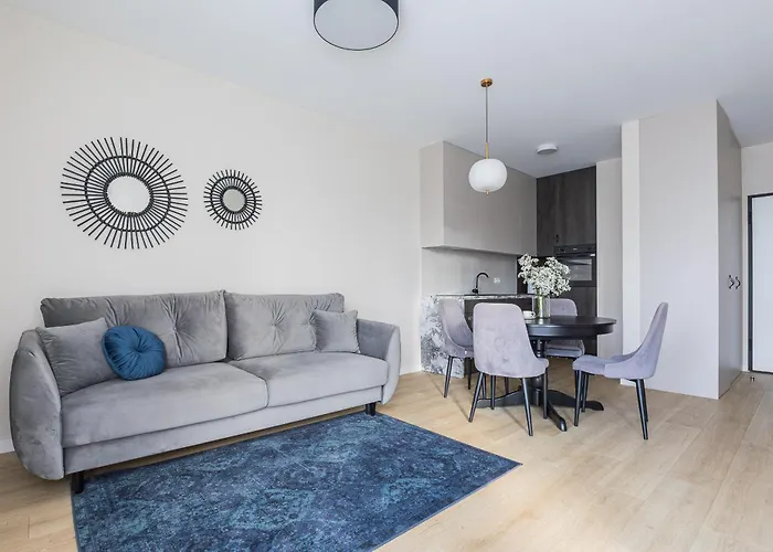 Glow Apartments, Apartamenty Doki&Montownia