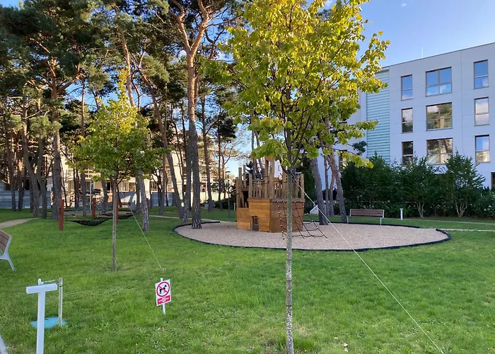 IRS ROYAL APARTMENTS y IRS Nadmorski Dwór