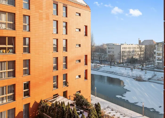 Aura Island Riverside By Downtown Apartments