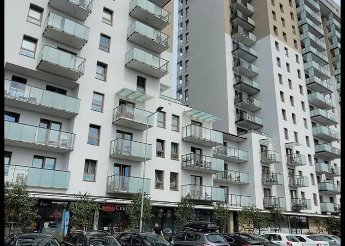 Urocze kondominium z widokiem na morze