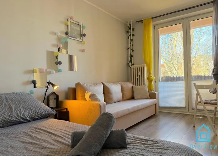 Spacious Room - Peaceful Retreat, 2 Minutes To Gdansk Old Town