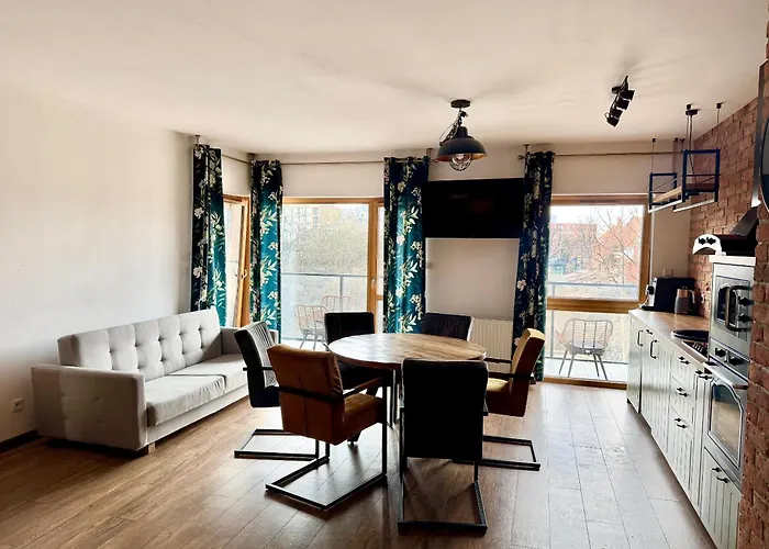 Apartmate- Oldtown Sienna Grobla Comfy Sauna & Free Gym