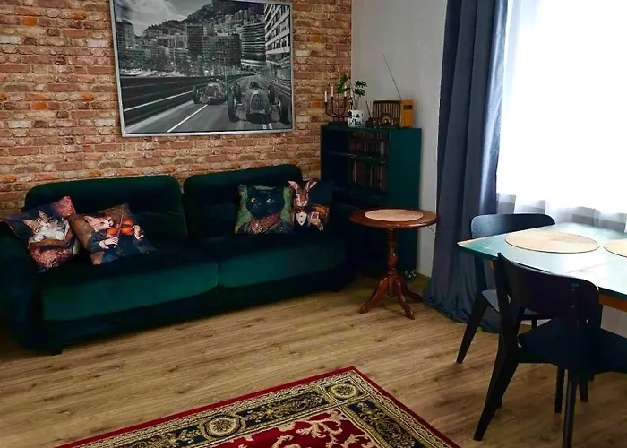 Green Apartment