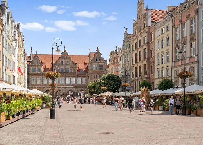 Dlugi Targ Street, Main Old Town & Riverside By Downtown Apartments