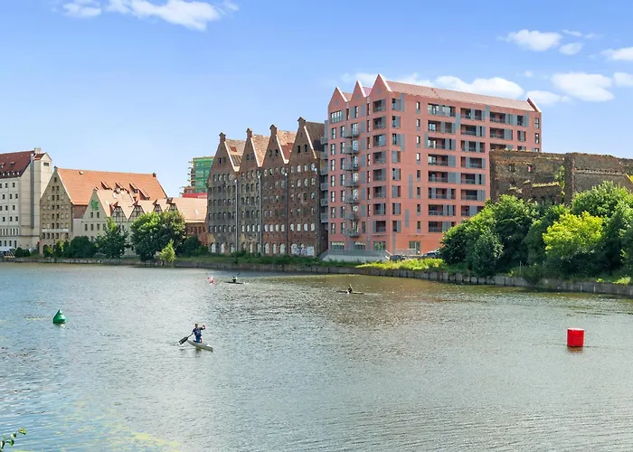 Waterlane Island &Apartments