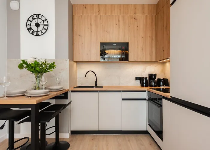 Flatbook - Seaside s Nowa Letnica With A Rooftop Viewing Terrace & Gym