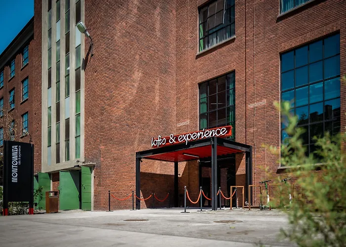 MONTOWNIA Lofts&Experience