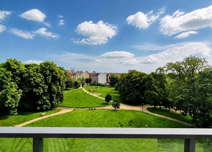 Uroczy apartament w samym centrum Gdańska , bezpłatne miejsce parkingowe.