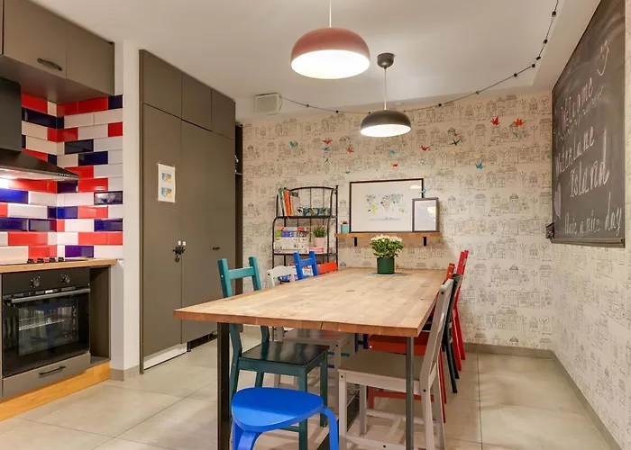 Waterlane Island Hostel&Apartments
